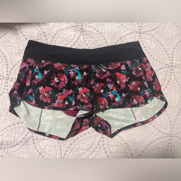 Lululemon speed shorts - Picture 2 of 4